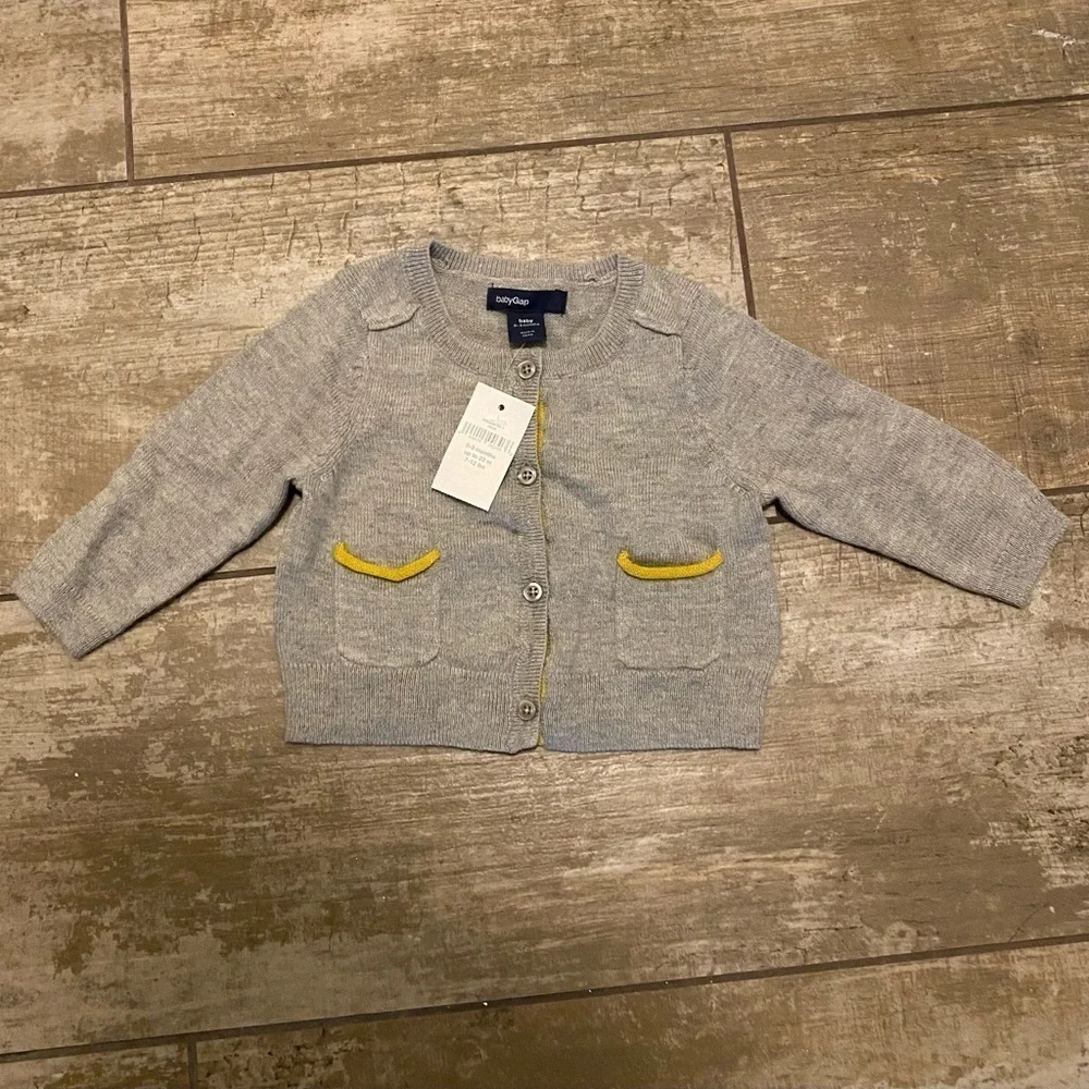 BabyGap Grey & Yellow Cardigan Sweater Size 0-3 Months
